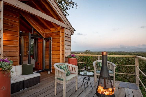 Sied Potio, a cabin in Newborough, Anglesey
